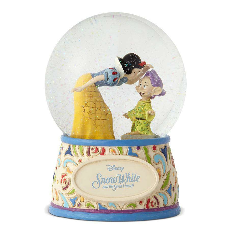 Figures & Figurines * | Disney Traditions Water Globe Snow White Kissing Dopey Cheap